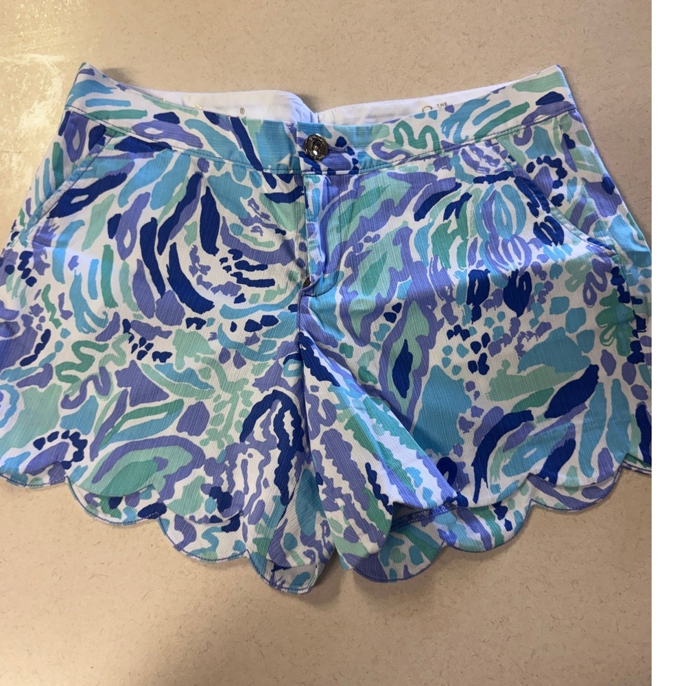 Lilly Pulitzer Buttercup Shorts Blue Green Scalloped Hem Abstract Floral Size 8